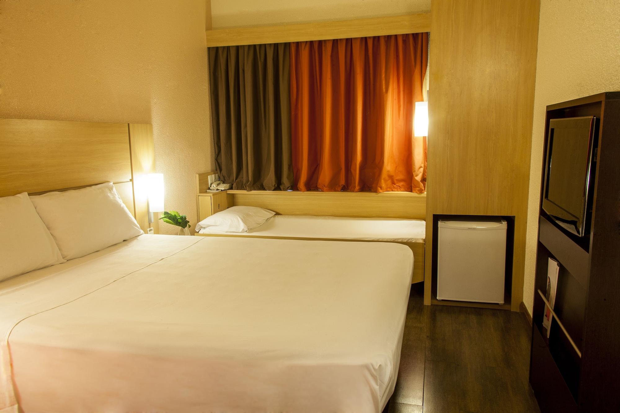 Ibis Manaus Distrito Industrial Extérieur photo