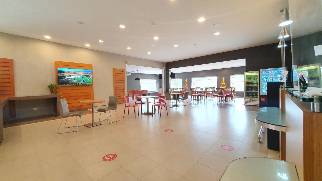 Ibis Manaus Distrito Industrial Extérieur photo