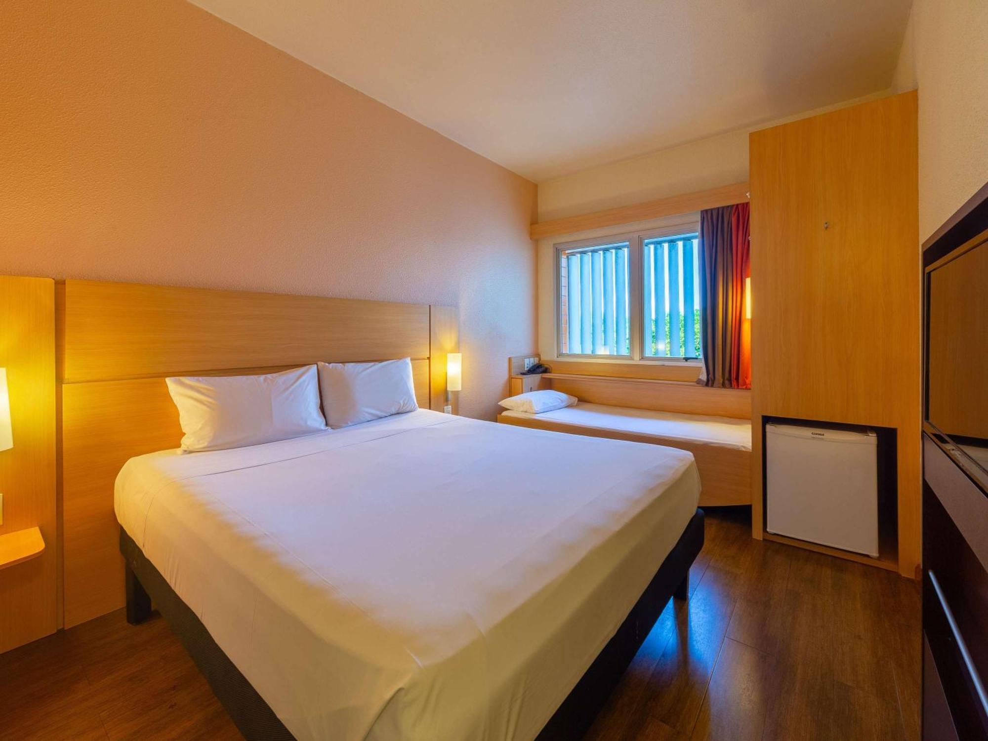 Ibis Manaus Distrito Industrial Extérieur photo